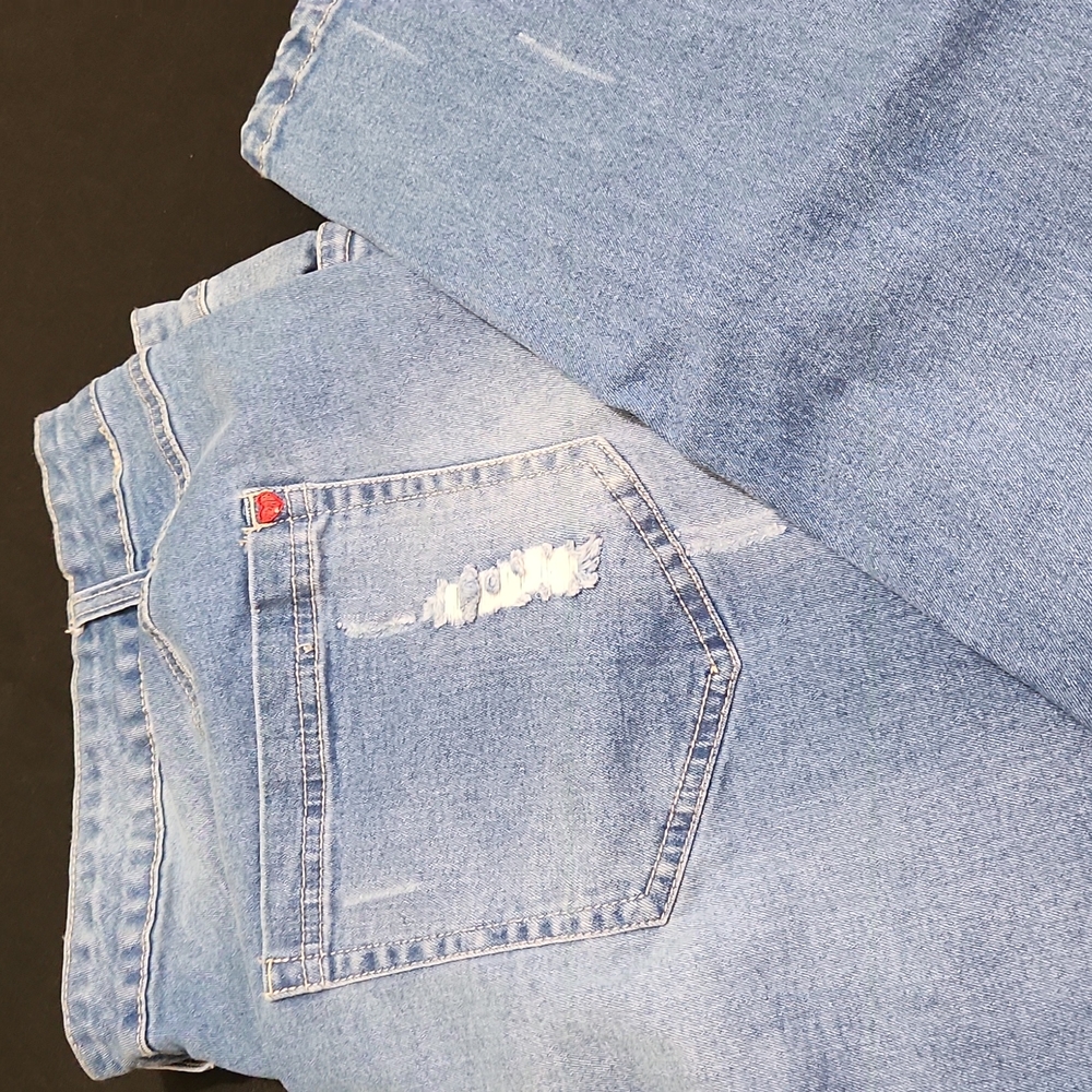 Denim 24/7 Distressed jeans. Size 24W.
